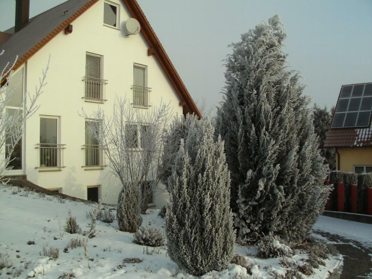 Ferienwohnung Belisa Бургау Екстериор снимка